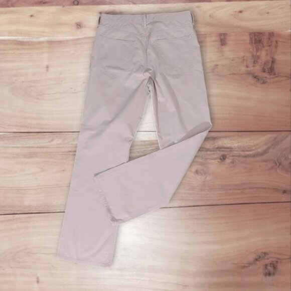 Banana Republic Straight Fit Stone Wash Vintage Style Chino Pants - Picture 6 of 11
